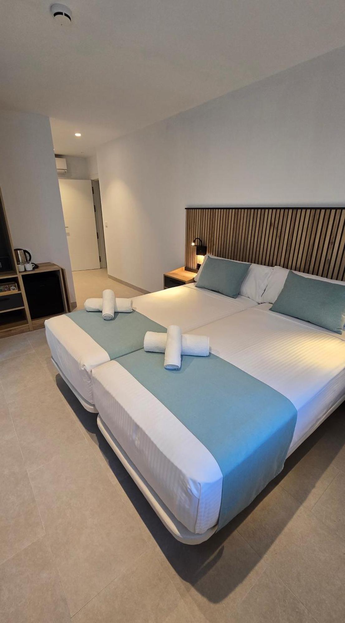 Hostal Rambla 24 By Holihome Alicante Exterior foto