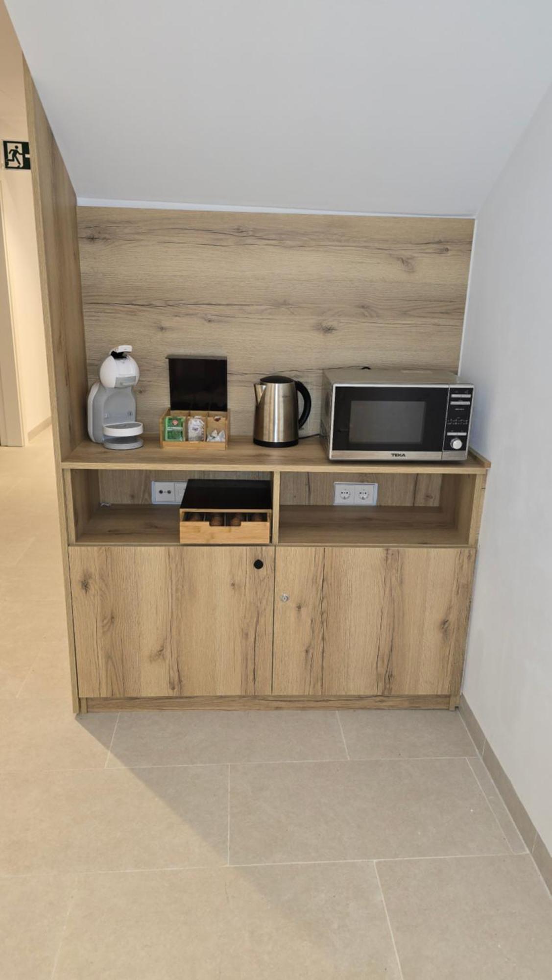 Hostal Rambla 24 By Holihome Alicante Exterior foto