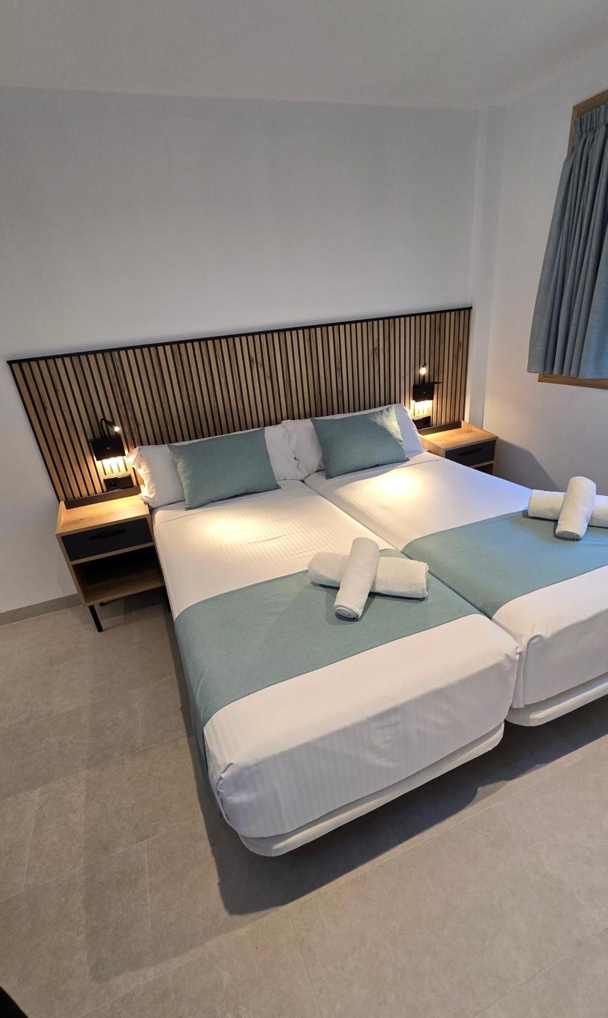 Hostal Rambla 24 By Holihome Alicante Exterior foto