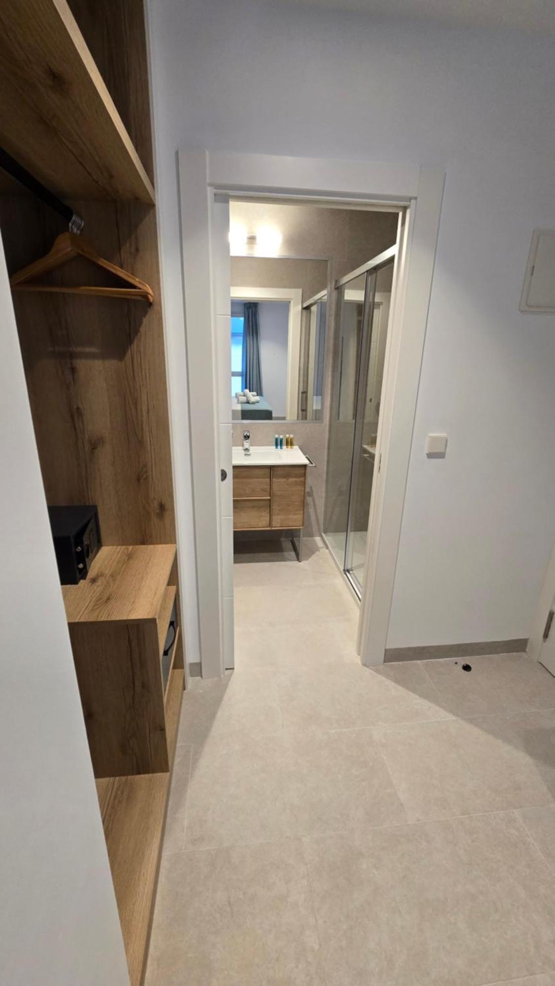 Hostal Rambla 24 By Holihome Alicante Exterior foto